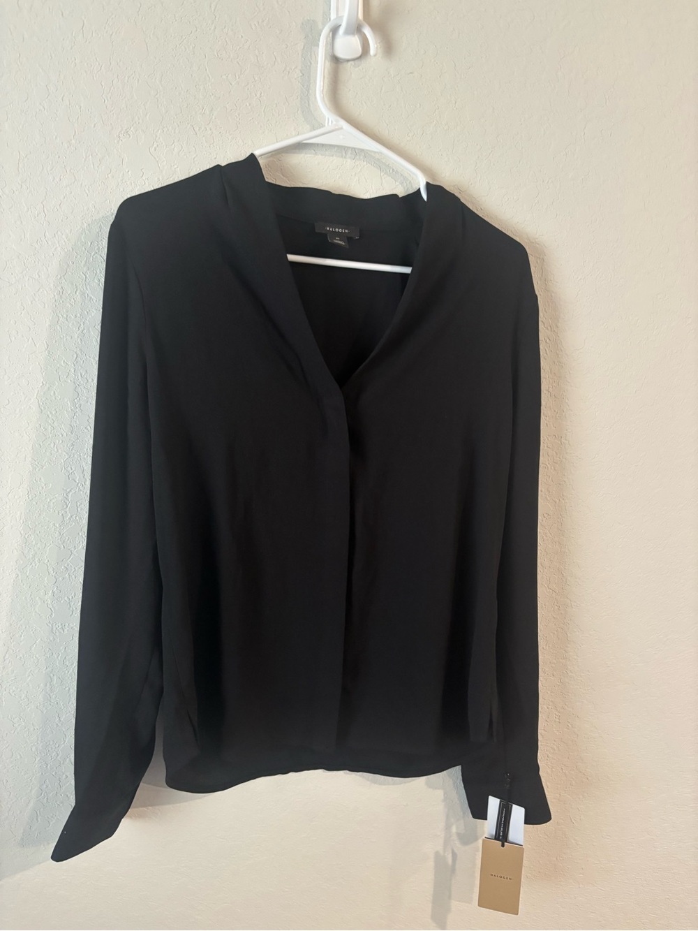 NWT Halogen Womens M Black Draped V Neck Long Sleeve Blouse Office Workwear